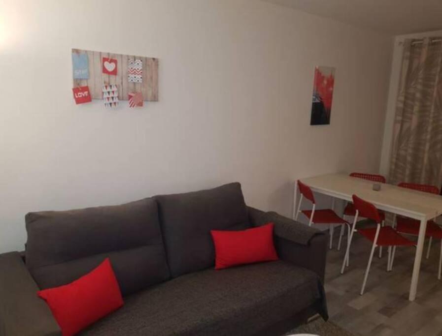 Le Rouennais Et Son Parking Prive Apartment Luaran gambar
