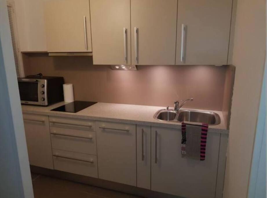 Le Rouennais Et Son Parking Prive Apartment Luaran gambar