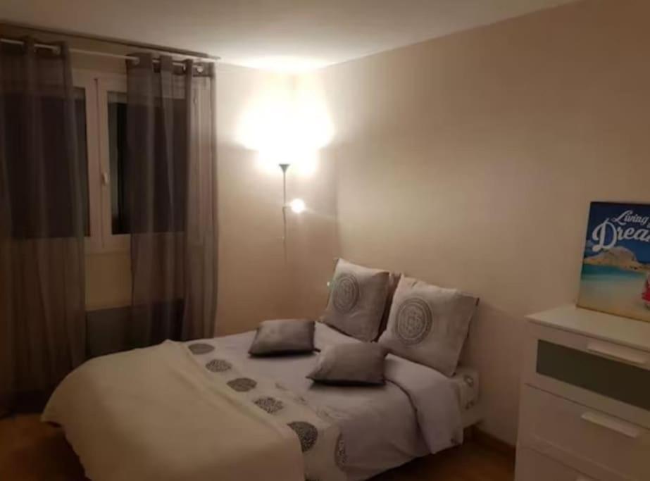 Le Rouennais Et Son Parking Prive Apartment Luaran gambar